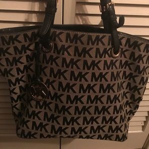 Michael Kors tote
